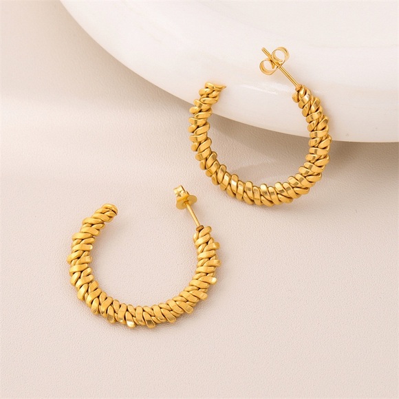 NEW💎18K Gold Braided Twisted Hoop Earrings* - Picture 4 of 12